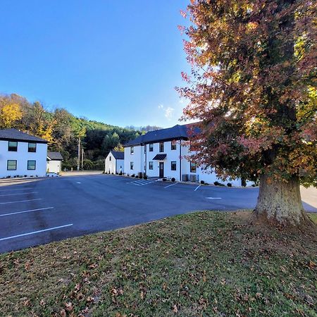 The Traveler On Main - Suite 1 Tazewell Extérieur photo